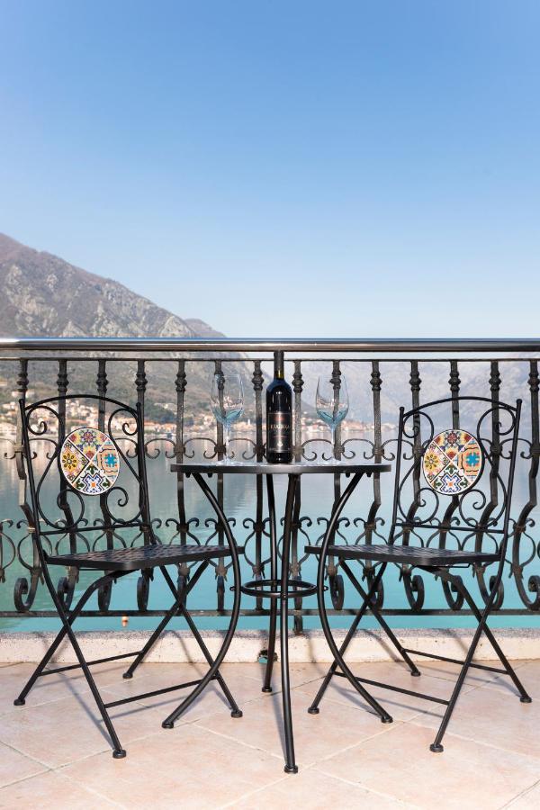 Promenade Rose Apartment Kotor Luaran gambar