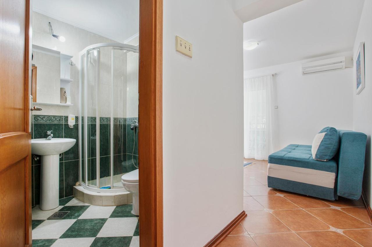 Promenade Rose Apartment Kotor Luaran gambar