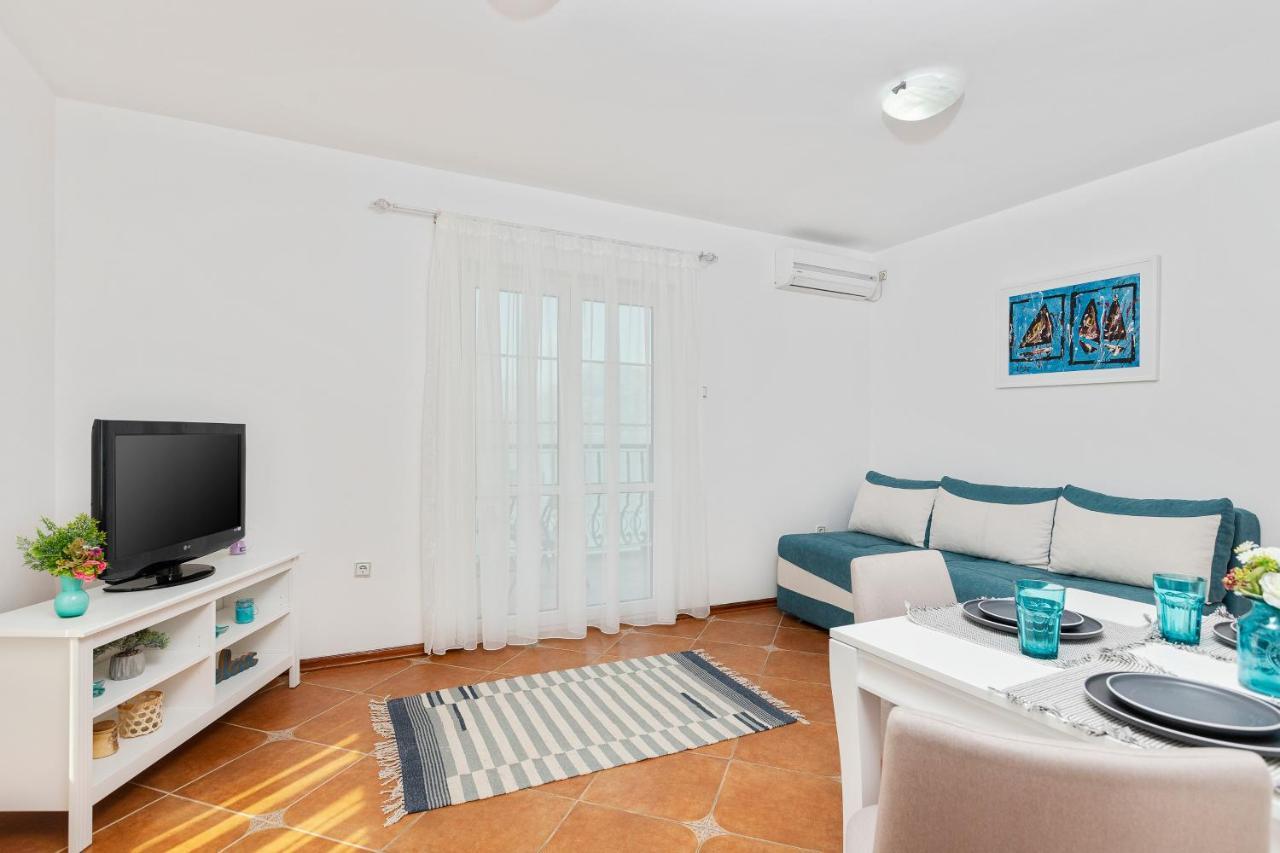Promenade Rose Apartment Kotor Luaran gambar
