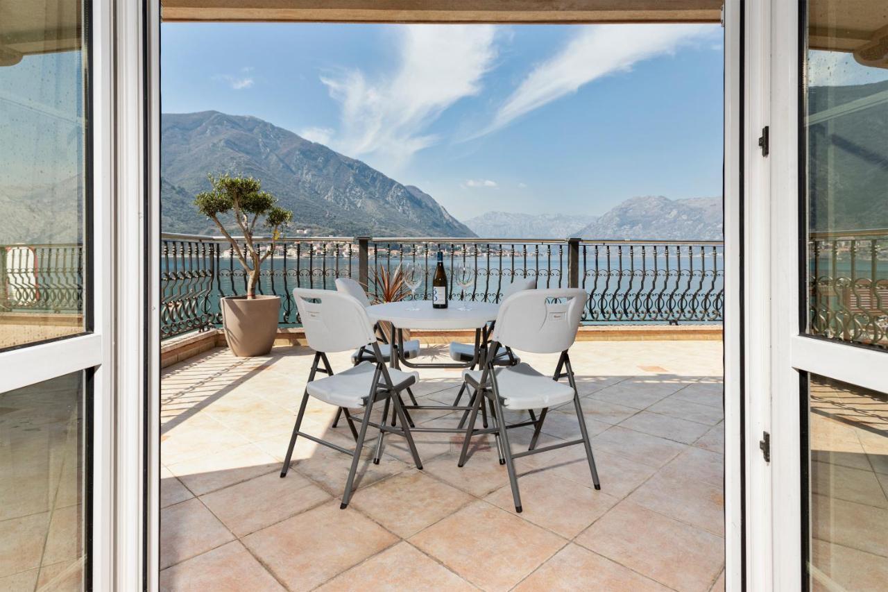 Promenade Rose Apartment Kotor Luaran gambar