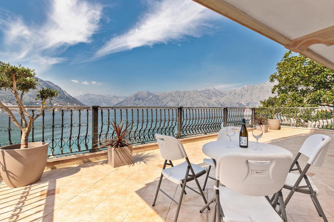 Promenade Rose Apartment Kotor Luaran gambar